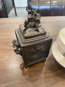 【片付け・高岡市】店頭にて銅器の香炉を買取しました。