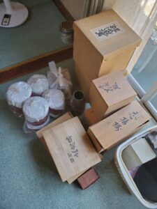 【生前整理・高岡市】花瓶や火鉢、額やギフトを買取しました。