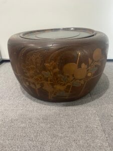 【店頭買取・高岡市】蒔絵桐火鉢や朱泥急須をお買取りしました。