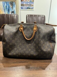 【ブランド品・高岡市】VUITTON、Burberryのバッグをお買取りさせていただきました。