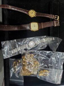 【リピート様・高岡市】K18アクセサリー、時計、茶器などお買取りしました。