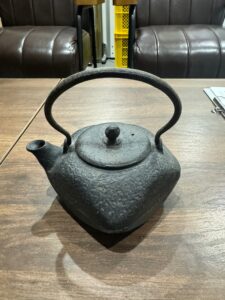 【店舗買取・小矢部市】南部小鉄瓶をお買取りしました。