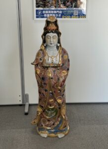 【店頭買取・高岡市】九谷焼観音像置物をお買取りしました。