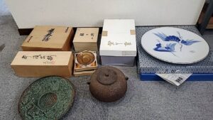 【店頭買取・氷見市】釜、ギフト、茶托をお買取りしました。