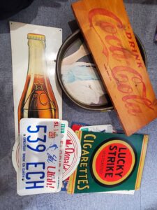 【出張買取・氷見市】茶器や茶棚、贈答品やレトロな看板もお買取りしました。