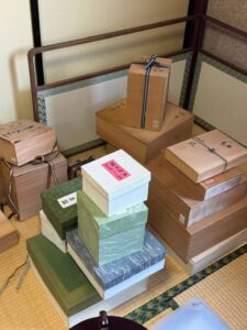 【出張買取・氷見市】茶道具、火鉢、贈答品などをお買取しました。