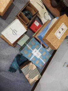 【店頭買取・高岡市】干支の置物、額などをお買取りしました。