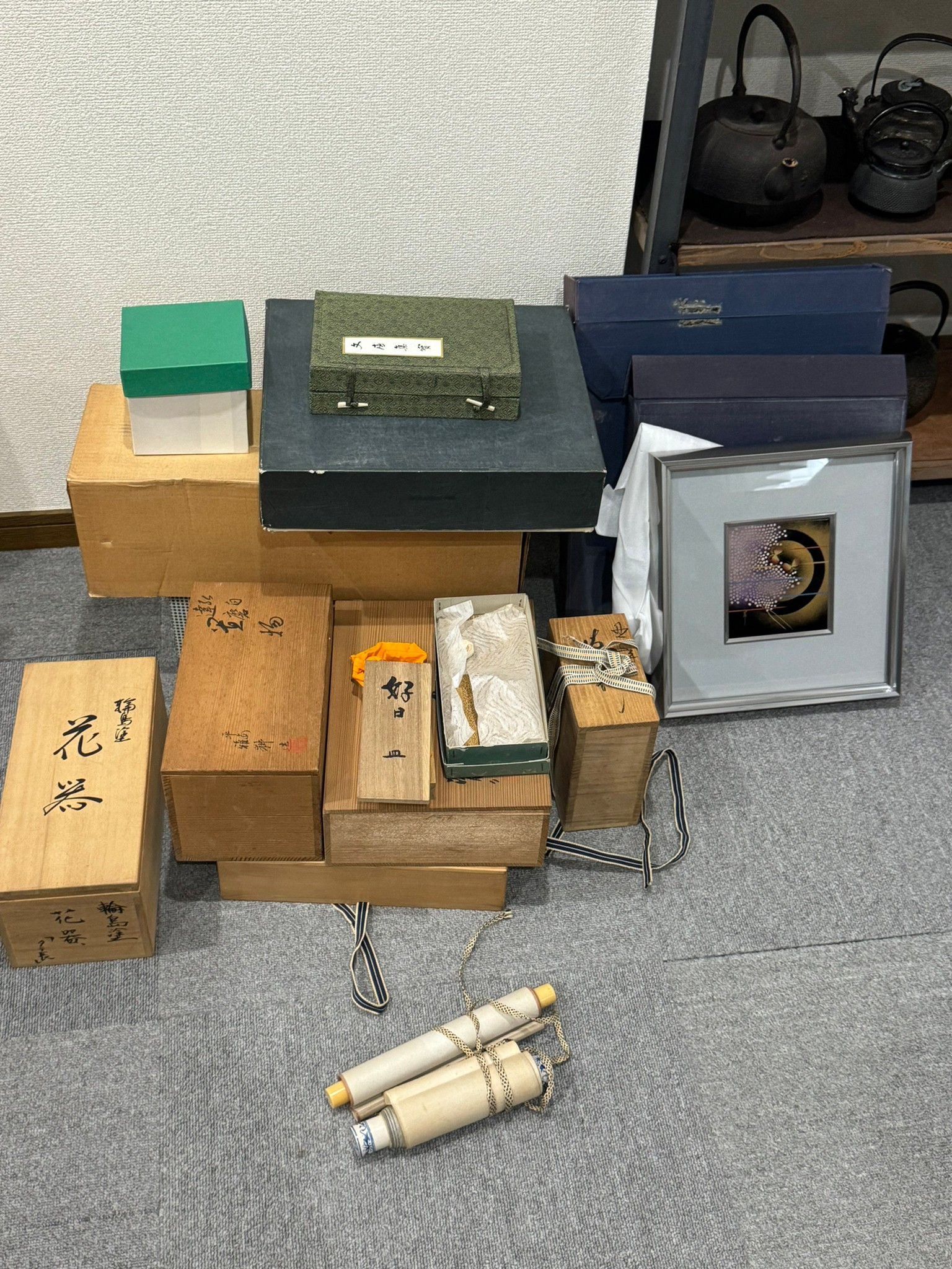 【富山県射水市】「タダでもいいと思ってたのに…」と驚きのお声！油絵・輪島塗・掛軸などをお買取りしました