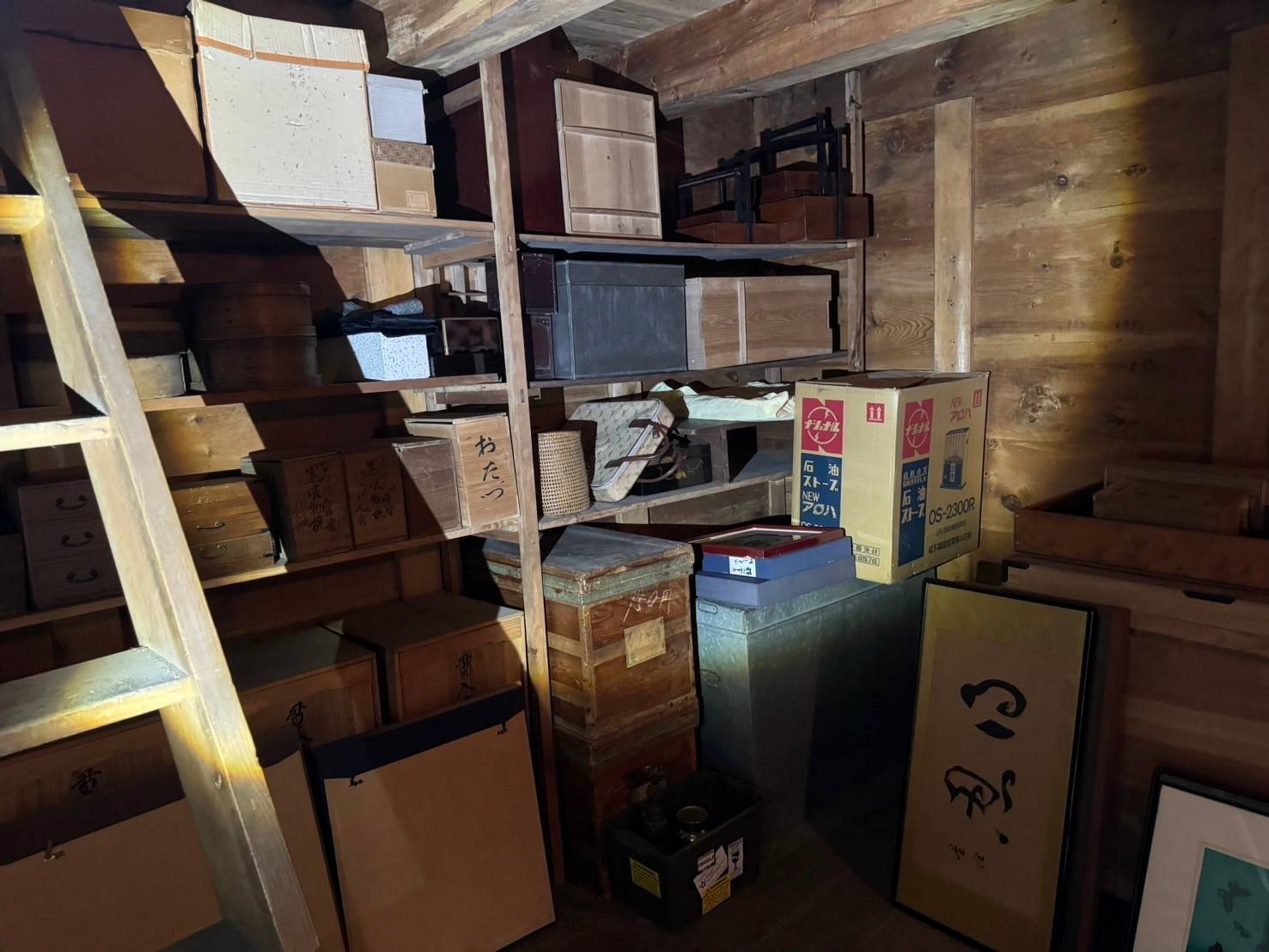 【富山県南砺市・井波】蔵とご実家から大量の骨董品を出張買取しました！