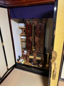 【石川県七尾市】地震の影響で解体前の遺品整理をお手伝い！掛軸・煎茶道具・仏具などを出張買取しました