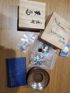 【石川県金沢市】「口コミが良かったから」とご依頼！九谷焼や貴金属など多数をお買取りしました。