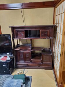 【富山県高岡市】遺品整理で茶棚・骨董品をお買取りしました！