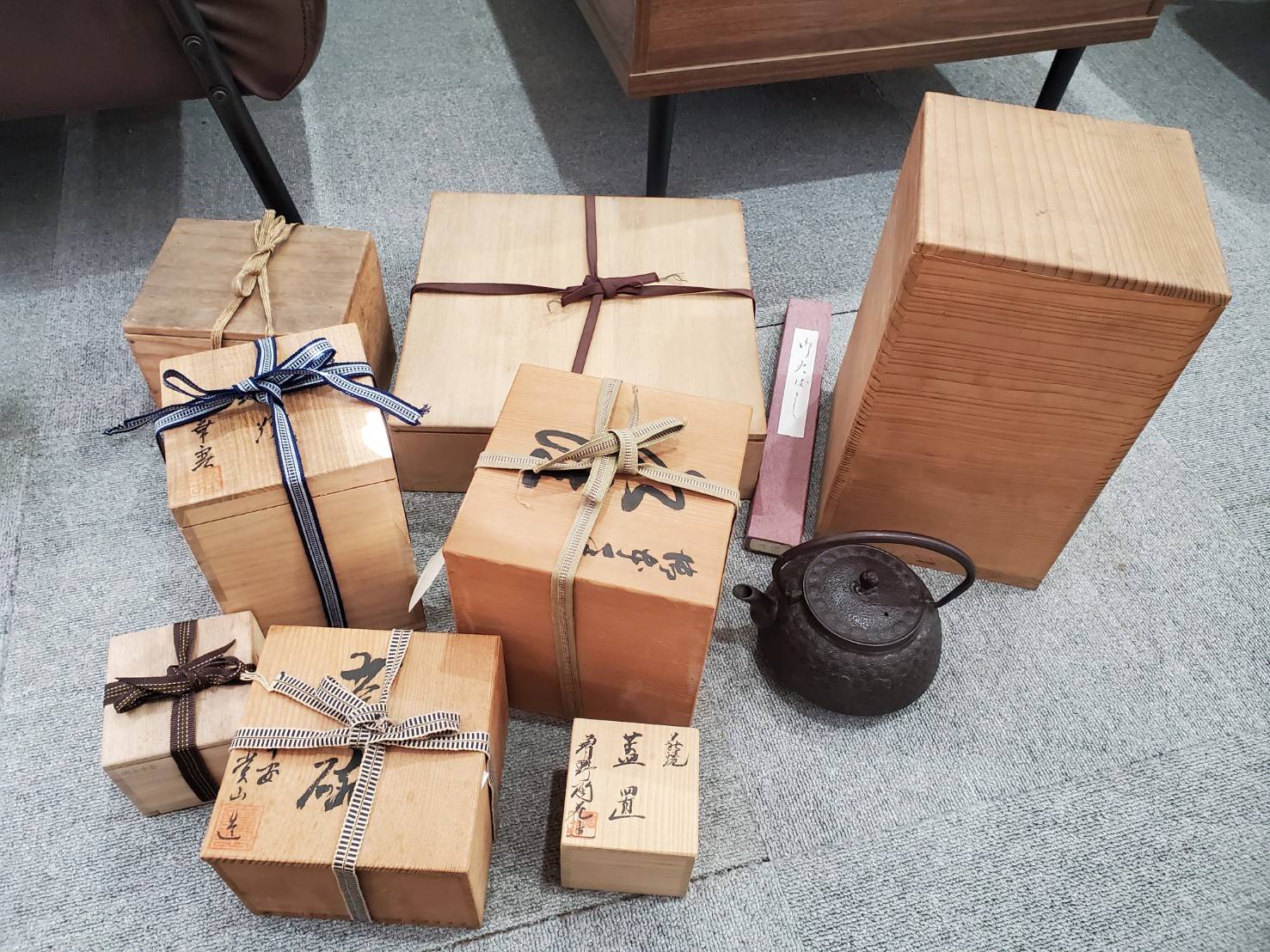 【富山県高岡市】リピーター様ご来店！茶道具・煎茶道具を段ボール2箱分お持ち込みいただきました♪