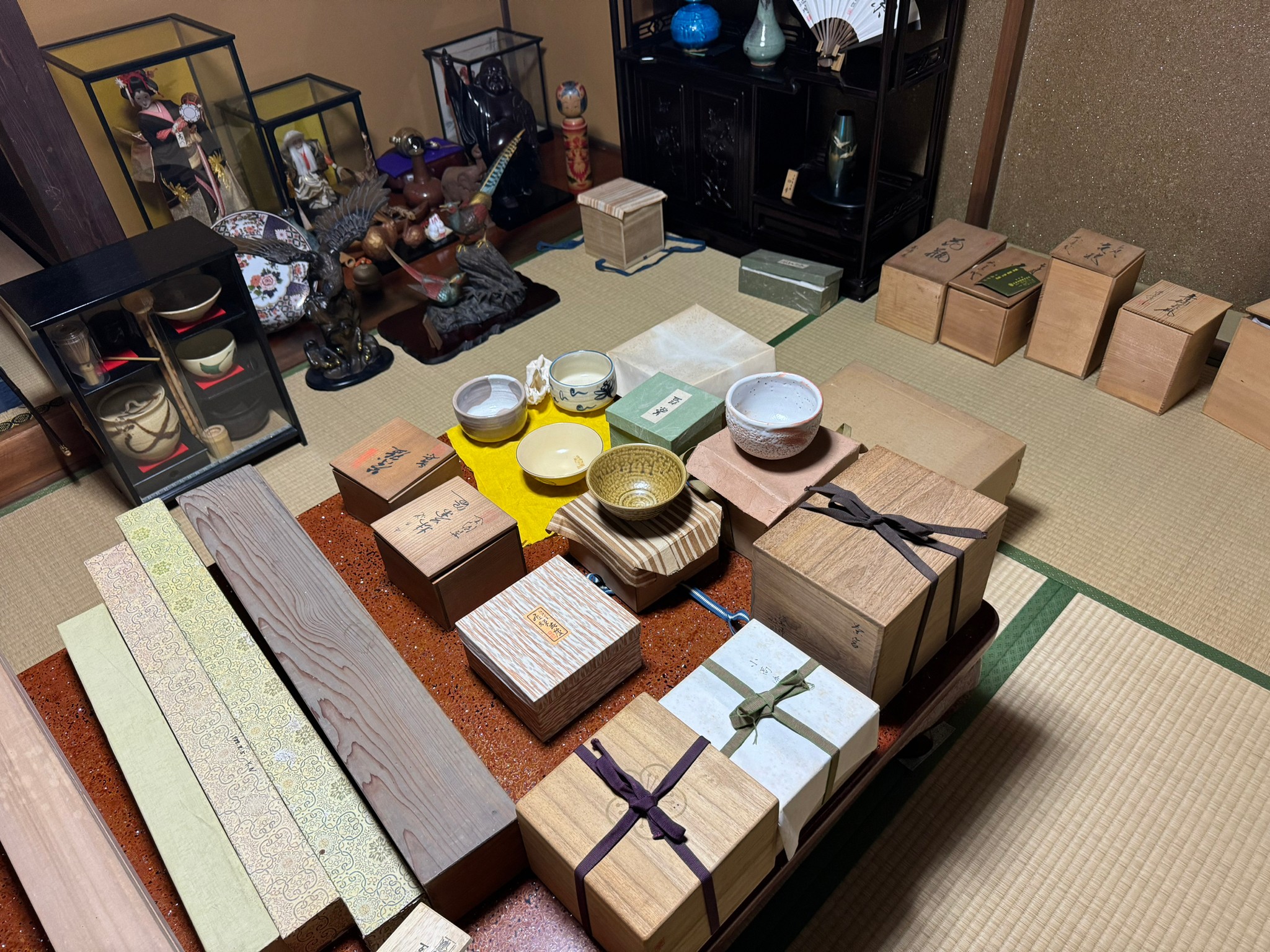 【富山県黒部市】家の売却前の片付けで茶道具や絵画などをお買取いたしました！