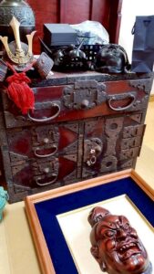 【石川県金沢市】蔵整理で出てきた船箪笥や中国美術品などを即日出張買取いたしました!