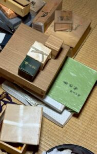 【富山県高岡市】終活に伴う骨董品の出張買取♪銚子・盃・花瓶・掛軸などを高価買取しました！