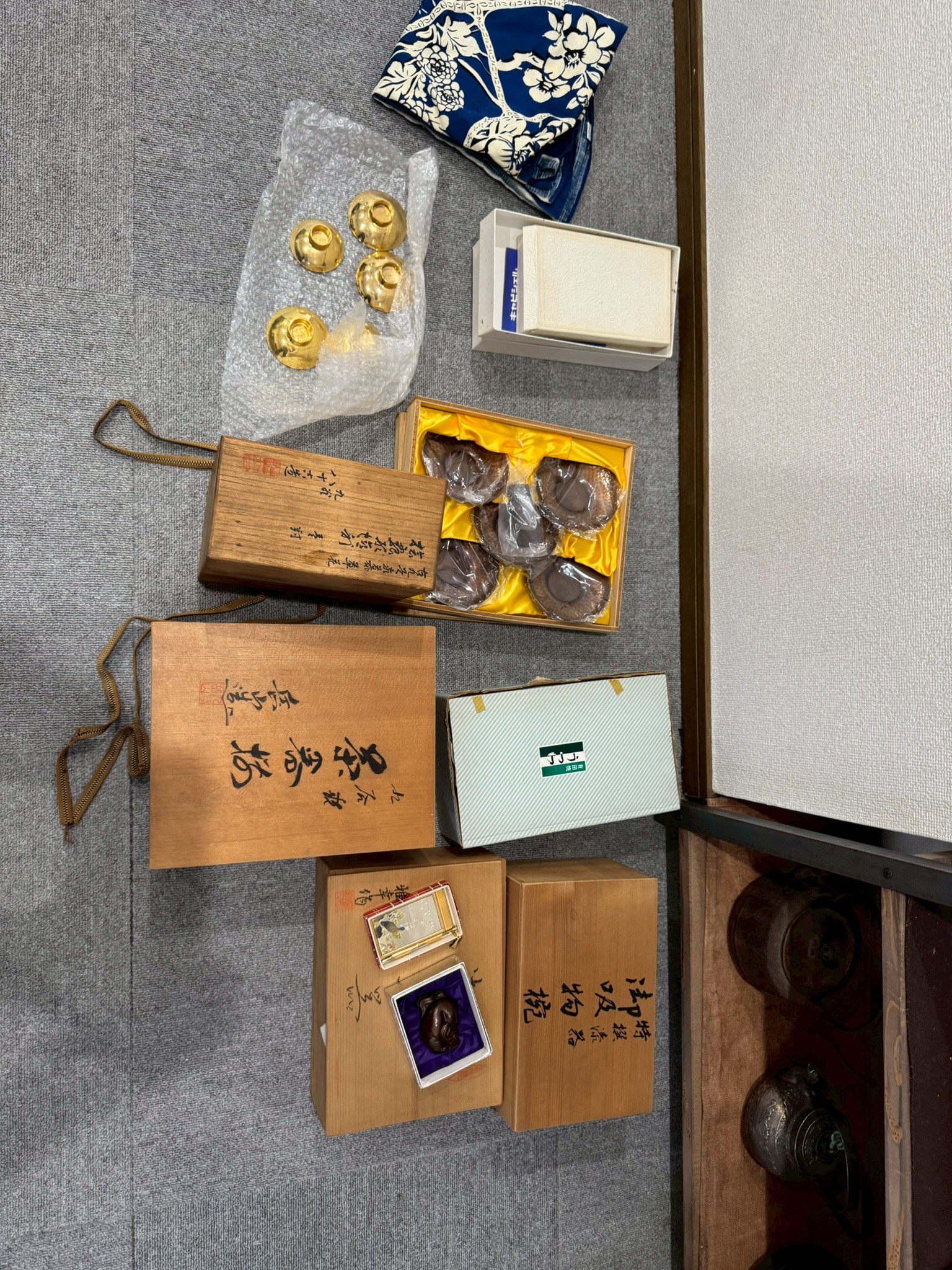 【富山県婦中町】リフォーム後に眠っていた九谷焼や贈答品をお持ち込み査定!二代徳田八十吉の徳利も高価買取しました!