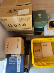 【石川県金沢市】能登地震で解体が決まった実家より、茶道具・銀杯・ブランド品などを出張買取しました！