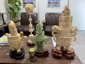 【富山県富山市】祖父の遺品整理で象牙の置物・香炉などを店頭買取しました！