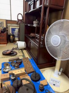 【石川県七尾市】祖父の遺品整理で出張買取♪鉄瓶・香炉・掛軸など多数お買取りしました。