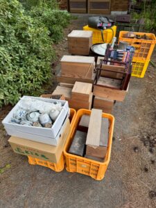 【買取実績】石川県珠洲市｜能登地震の影響による公費解体前の蔵整理で、九谷焼や兜など数十点を高価買取しました