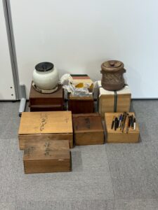 【富山県高岡市】リピーター様からの持ち込み買取。江戸時代の壷や茶道具、万年筆をお譲りいただきました！