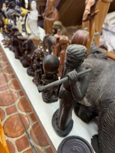 【富山県高岡市】実家整理で出てきた着物・骨董品・置物を買取しました。