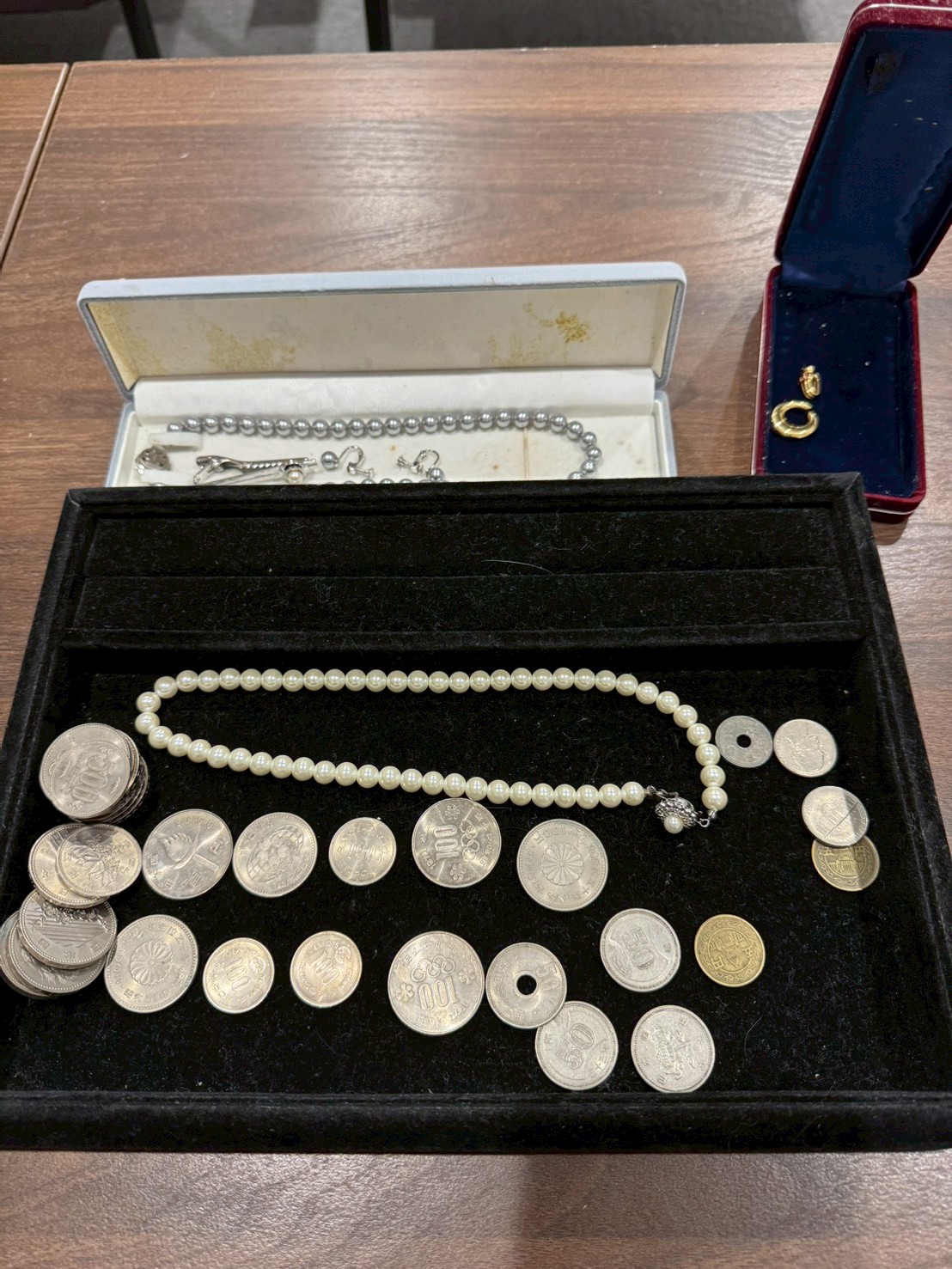 【富山県高岡市】家の片付けのご依頼｜古銭・K18トップ・銀貨などを丁寧に査定しました