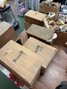 【石川県白山市】会社解体に伴い即日出張！九谷焼・輪島塗などを高価買取しました 。